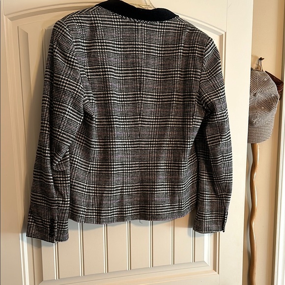 Navy Blue Classic Blazers & Suit Jackets - Picture 3 of 9